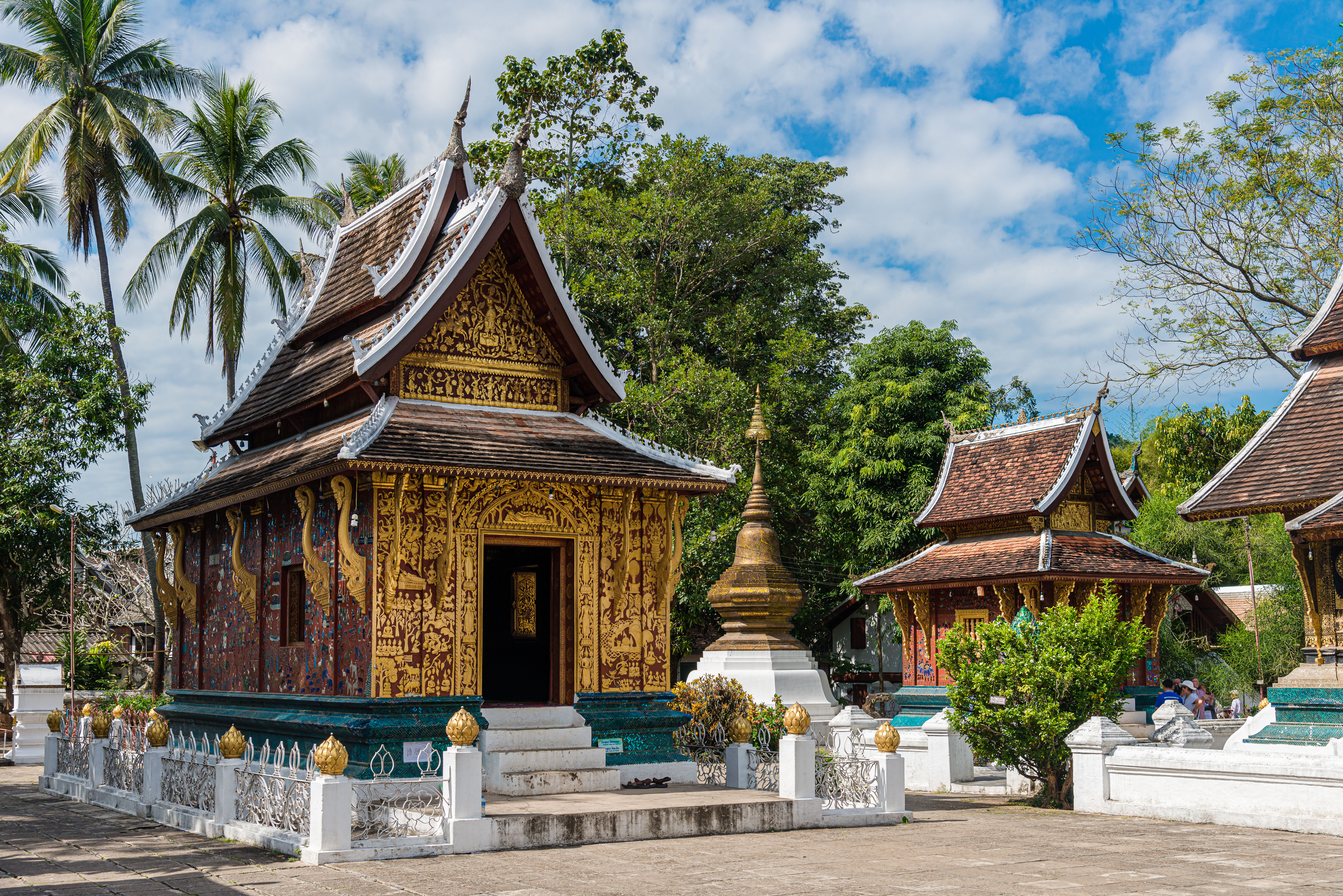 LA163317-Luang-Prabang---Vat-Xieng-Thong.jpg